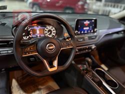 نيسان ألتيما